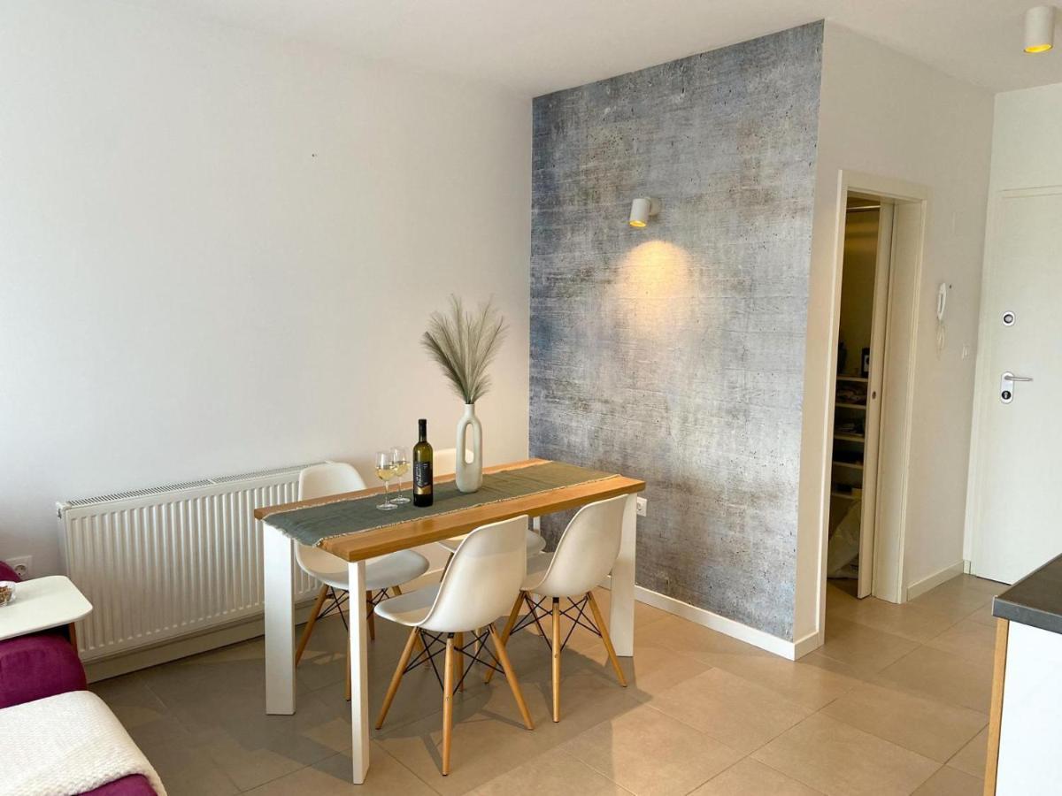 Portview Apartment Rijeka Bagian luar foto